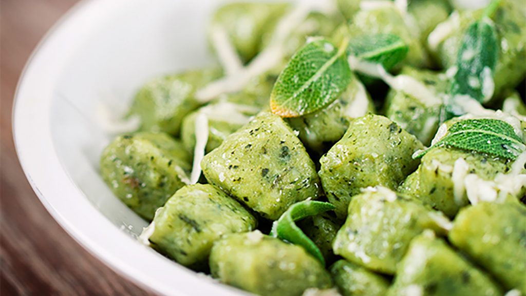 nhoque de batata doce e espinafre